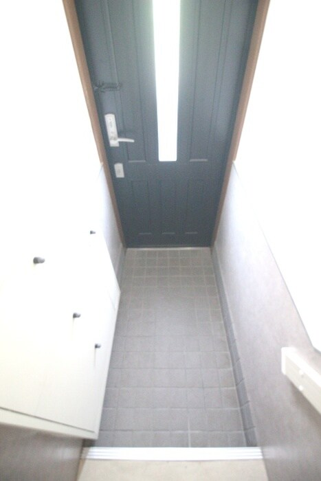 物件内観写真15　(玄関)