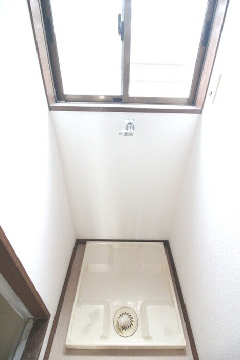 物件内観写真19　(洗濯機置場)