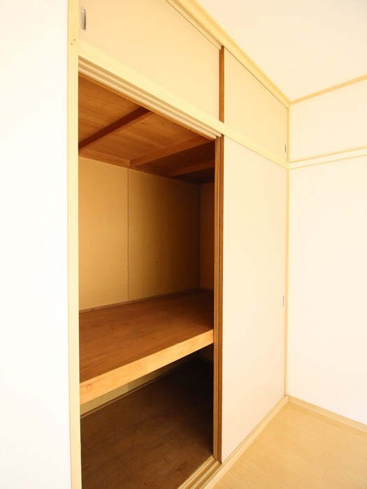 物件内観写真8　(収納)