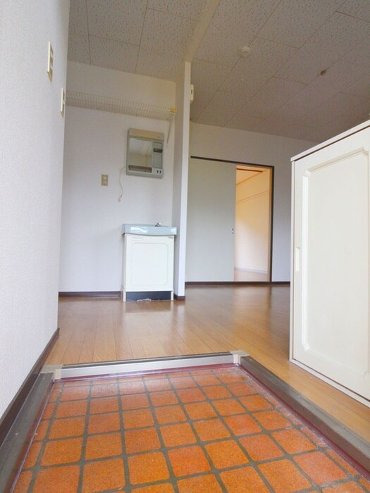 物件内観写真15　(玄関)