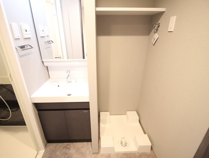 物件内観写真12　(洗面)