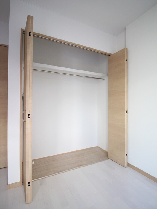 物件内観写真10　(収納)