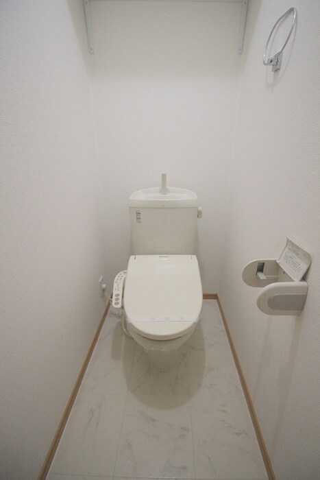 物件内観写真11　(トイレ)