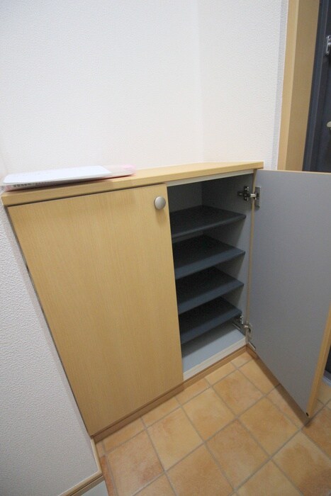 物件内観写真16　(靴箱)