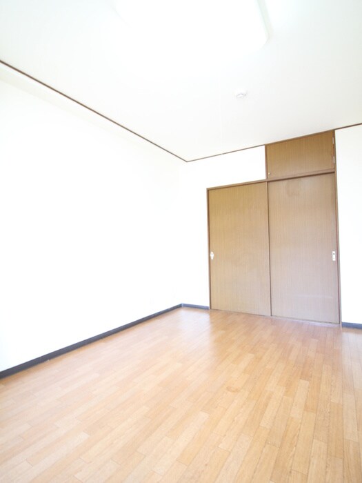 物件内観写真11　(室内からの展望)