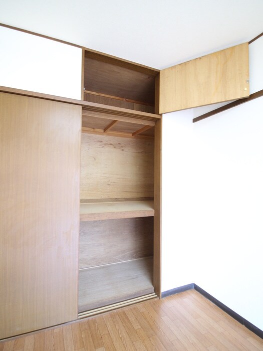 物件内観写真15　(収納)