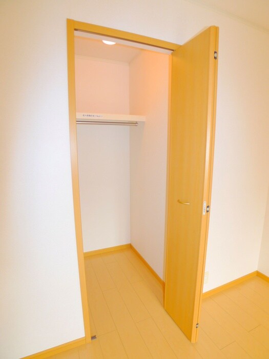 物件内観写真10　(収納)