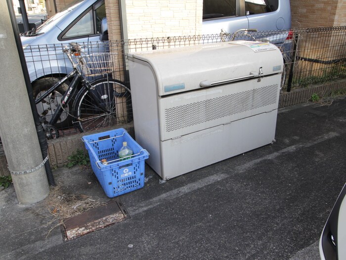 物件外観写真4　(建物設備)