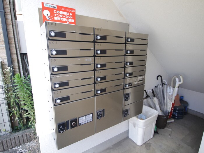 物件外観写真6　(建物設備)