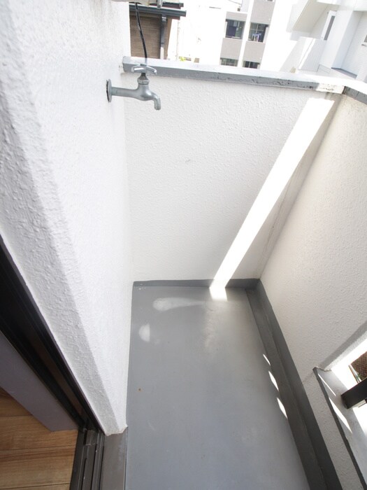 物件内観写真12　(洗濯機置場)