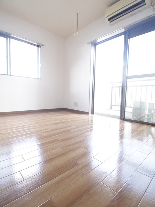 物件内観写真21　(居室)