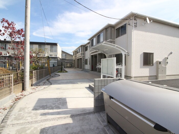 物件外観写真2　(外観写真)