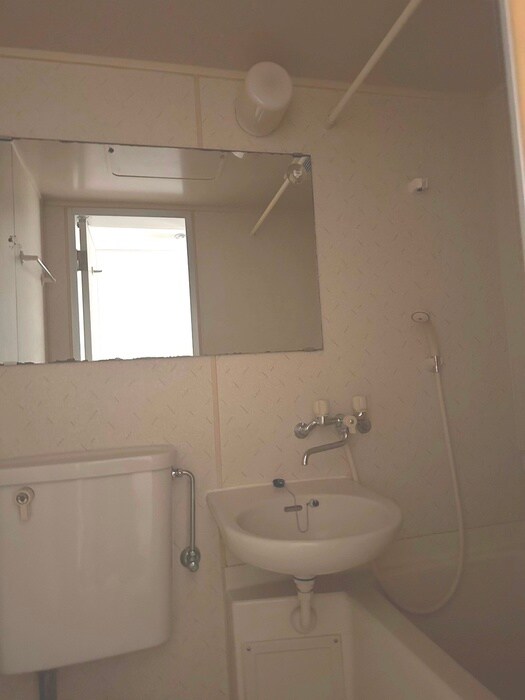 物件内観写真9　(洗面)