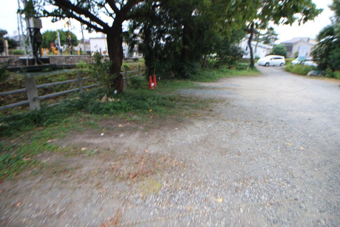 物件外観写真5　(駐車場)