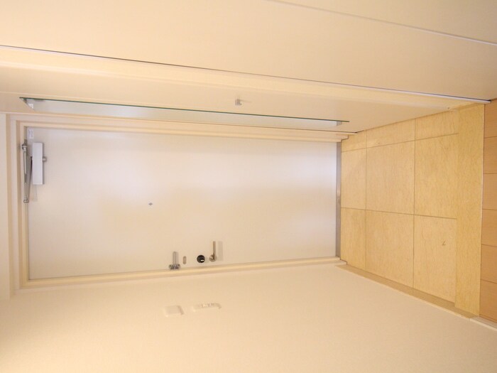 物件内観写真7　(玄関)