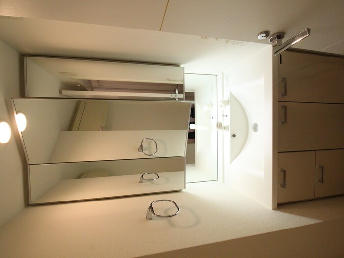 物件内観写真10　(洗面)