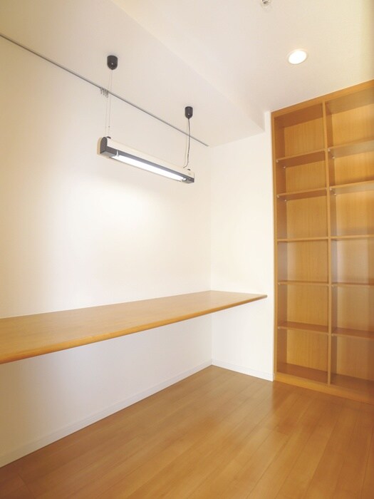 物件内観写真11　(内観写真)