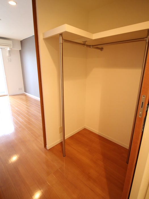 物件内観写真11　(収納)