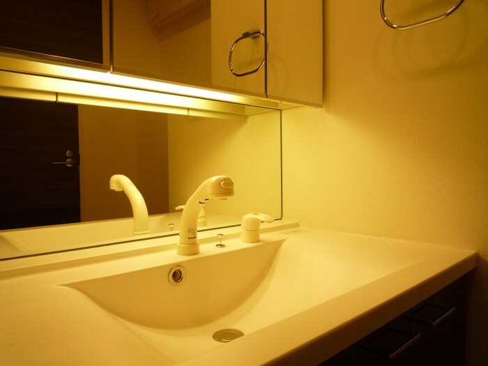 物件内観写真12　(洗面)