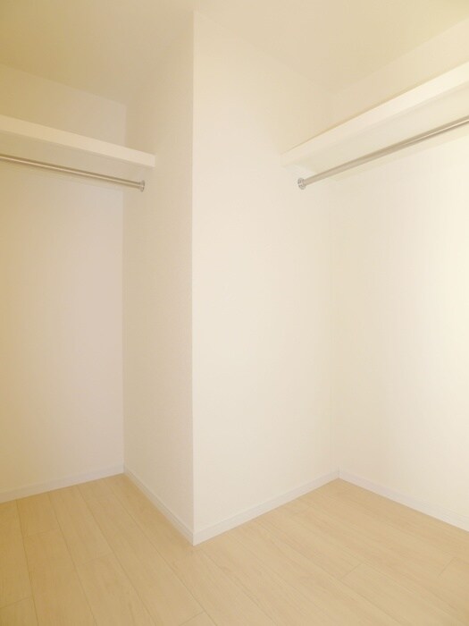 物件内観写真12　(収納)