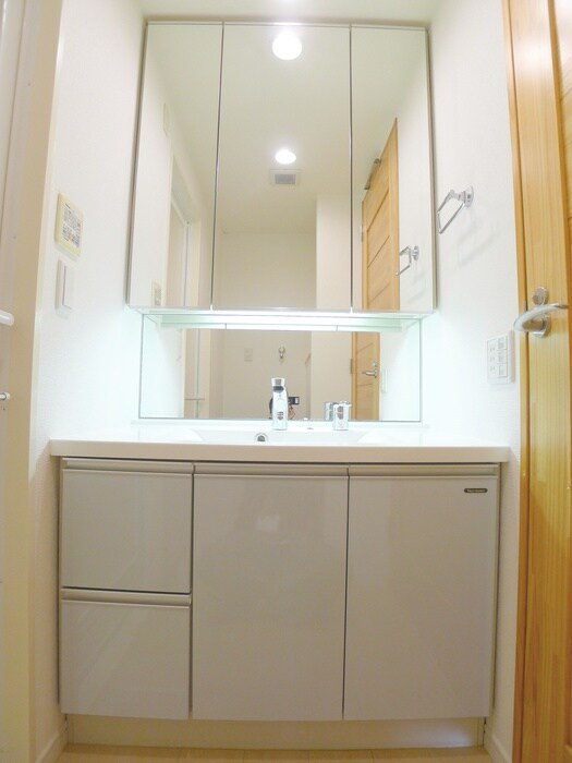 物件内観写真14　(洗面)