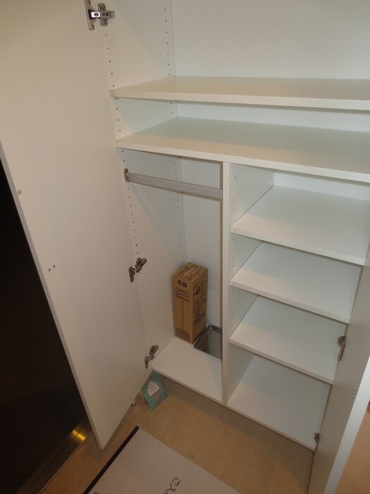 物件内観写真15　(靴箱)