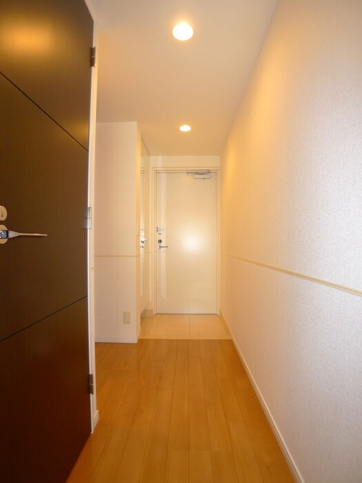 物件内観写真18　(廊下)