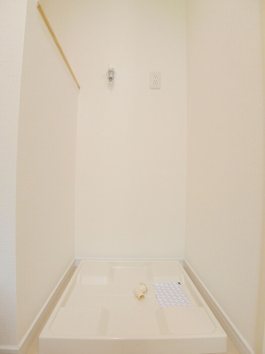 物件内観写真19　(洗濯機置場)