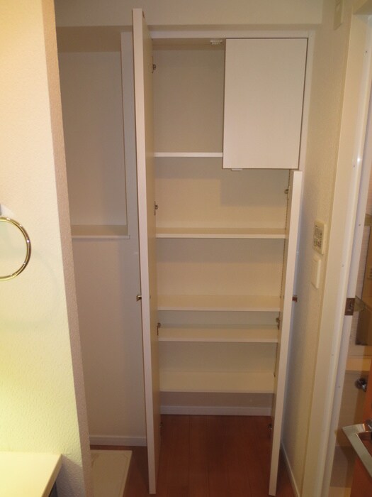 物件内観写真20　(収納)
