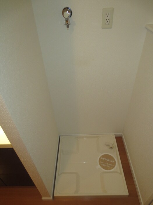 物件内観写真21　(洗濯機置場)