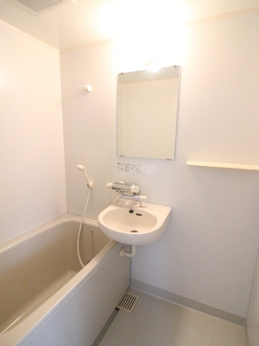 物件内観写真10　(バス／シャワールーム等)