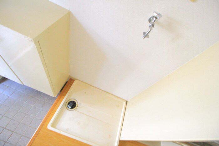 物件内観写真12　(洗濯機置場)