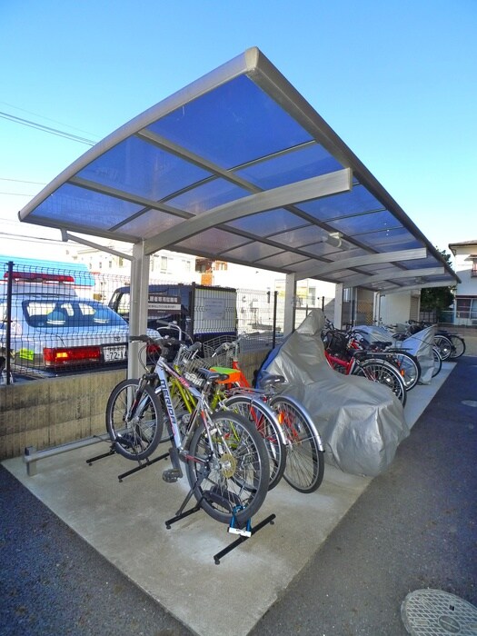 物件外観写真6　(駐輪場)