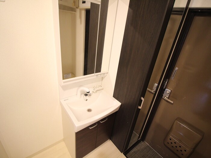 物件内観写真11　(洗面)