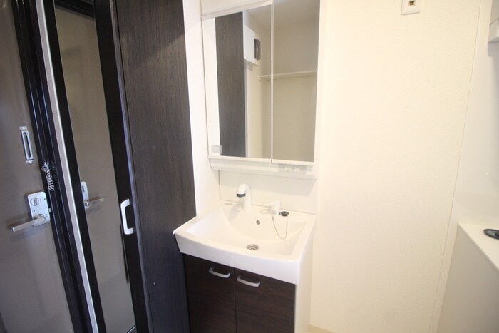 物件内観写真12　(洗面)