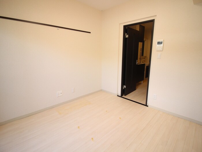 物件内観写真19　(居室)