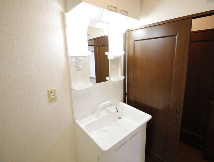 物件内観写真12　(洗面)