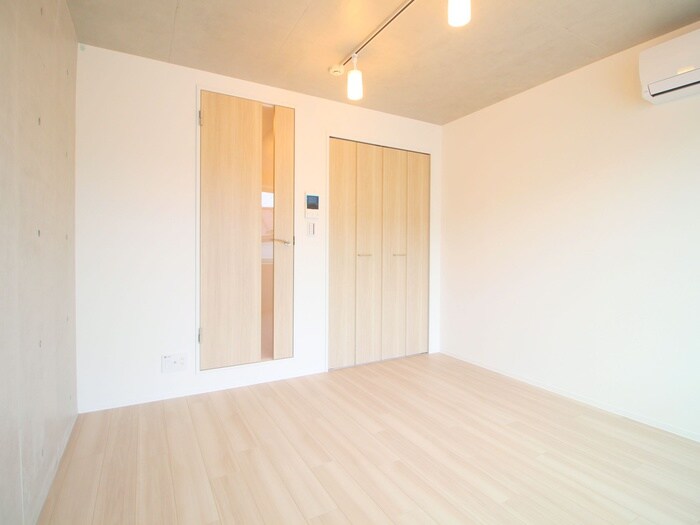 物件内観写真21　(居室)