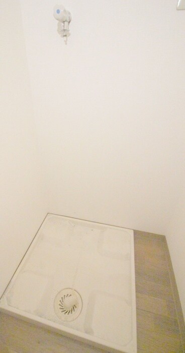 物件内観写真17　(洗濯機置場)