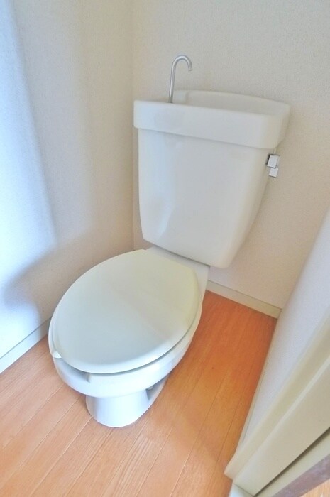 物件内観写真14　(トイレ)