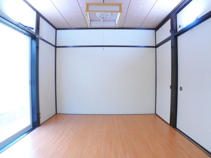 物件内観写真20　(室内からの展望)