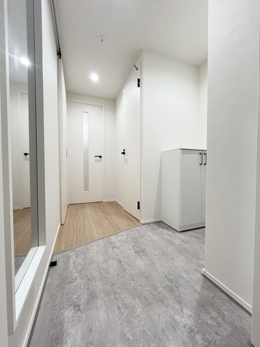 物件内観写真17　(廊下)