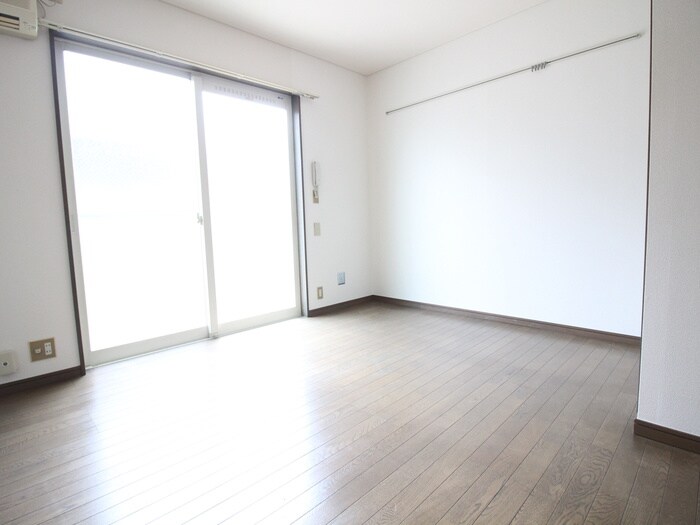 物件内観写真6　(居室)