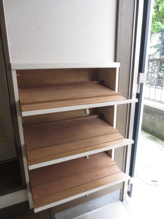 物件内観写真10　(靴箱)