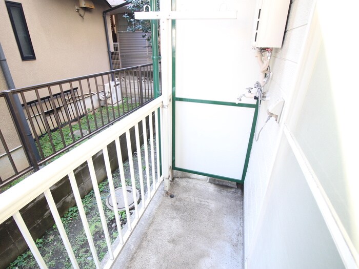 物件内観写真11　(洗濯機置場)