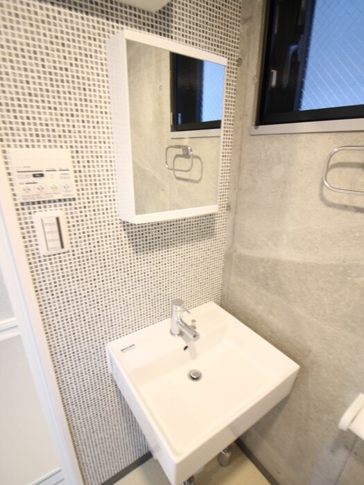 物件内観写真12　(洗面)