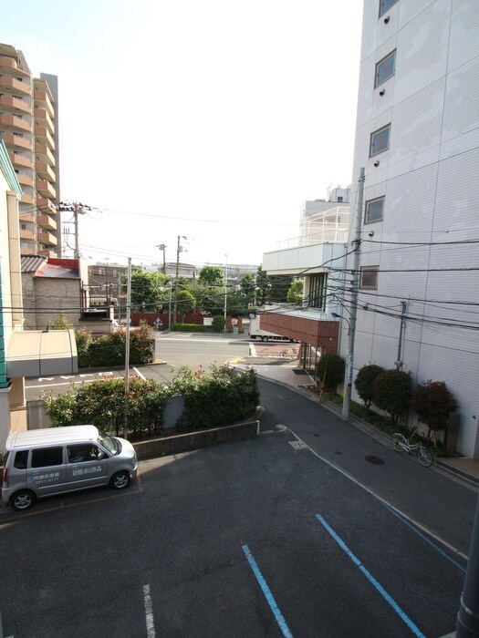 物件内観写真22　(室内からの展望)