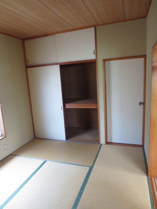 物件内観写真8　(居室)