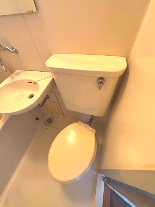 物件内観写真14　(トイレ)