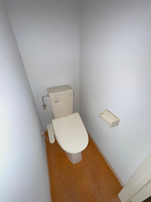 物件内観写真11　(トイレ)